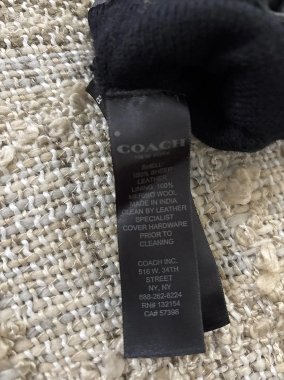 Coach‎ Classic Black Turnlock Bow Black Leather Wool Lined Women's Gloves Size 8